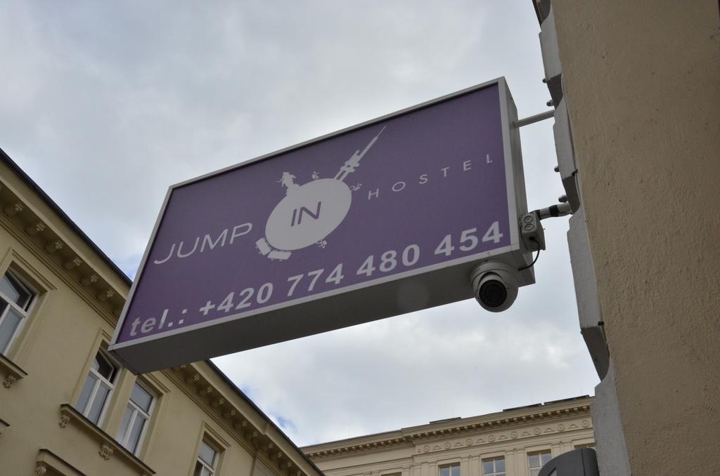 Jump In Hostel Praga Exterior foto